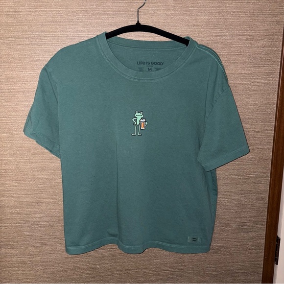 Life is good Women's Frog with Beer Short Sleeve Crusher Boxy Tee medium - Picture 1 of 7